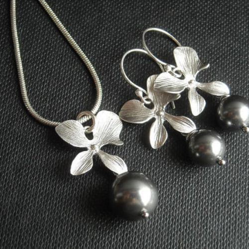 gray pearl jewelry