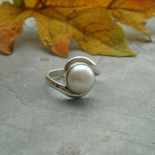 Astrological Rituals For Wearing A Pearl (Moti) Stone | by Pearl Stone |  Medium