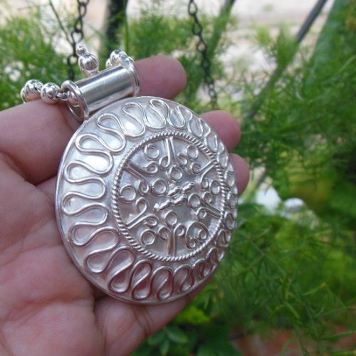 Buy silver deals locket online